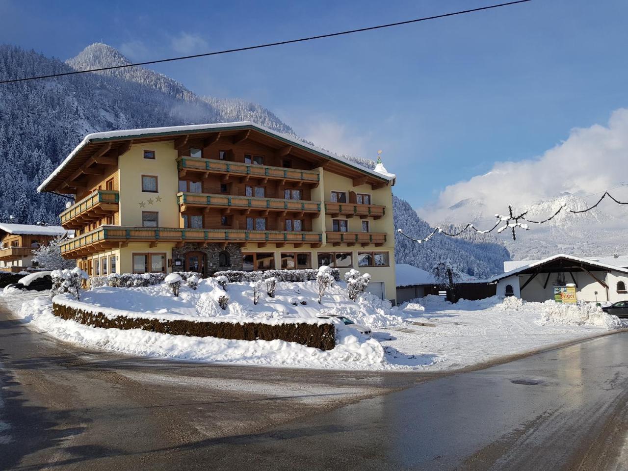 Hotel Gasthof Jaeger Zillertal Schlitters Eksteriør billede