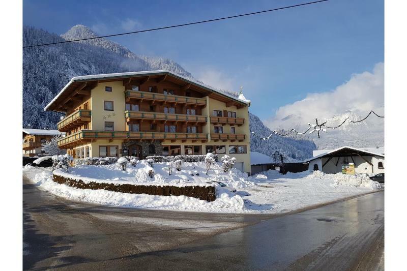Hotel Gasthof Jaeger Zillertal Schlitters Eksteriør billede